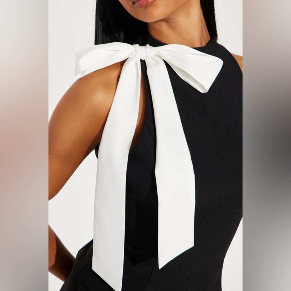 New NWT Elegant Black Dress with White Bow Shoulder Accent Work Outfit Size S
